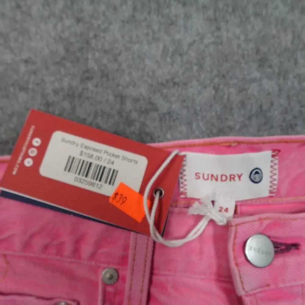 Sundry Shorts Womens‎ 24 NWT Exposed Pocket Pink Cut Off Festival Denim